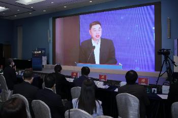 Mr. Gao Yuyue, Deputy Secretary-General, Guangzhou Municipal People's Government, delivering an address at the Hong Kong Chapter Final