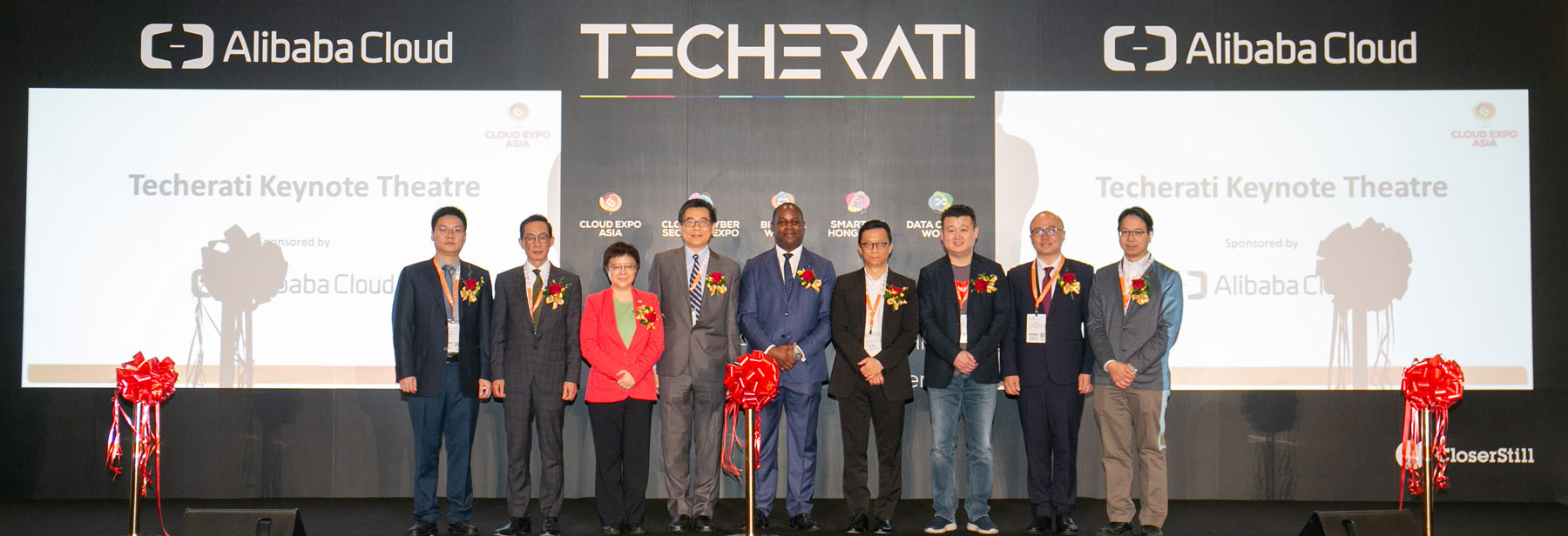 the Government Chief Information Officer, Ir Allen Yeung (centre), Mr Andy Kiwanuka, Managing Director, Asia Pacific, CloserStill Media Ltd. (fifth right),  Mr Ricky Wong, Chairman, Hong Kong Television Network (fourth right), Mr Xu Guangbin, Chairman and Chief Executive Officer, Huayun Data Group Co. Ltd. (third right), Mr Leo Liu, General Manager for Alibaba Cloud HK, Macau and Korea, Alibaba Cloud (second right), Hon Charles Mok, JP, Legislative Councilor (first right), Dr Winnie Tang, Co-Founder and Honorary President, Smart City Consortium (third left), Mr Stephen Wong, Privacy Commissioner for Personal Data (second left), 黄超, 總經理, IDC圈 (first left) in the Opening Ceremony of 3rd Edition of Cloud Expo Asia 2018.