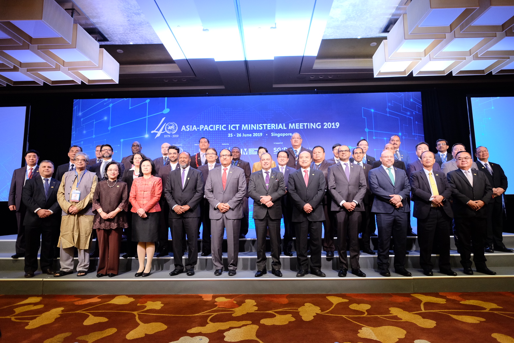 Mr. Victor Lam, Government Chief Information Officer (third row, third from right), in group photo with other guests at the “Asia-Pacific ICT Ministerial Meeting 2019”.