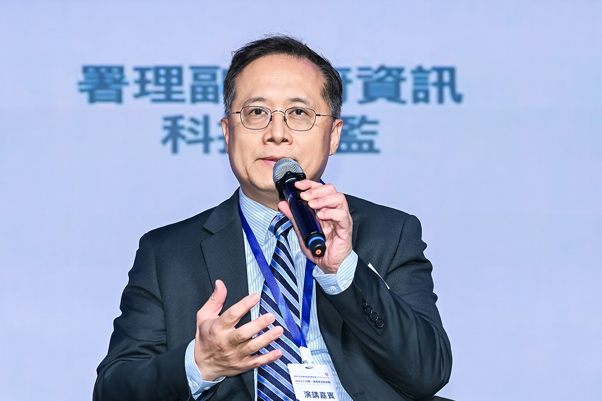 署理副政府資訊科技總監黃敬文於八月十五日在「創新科技與藝術發展高峰論壇 2023」的邊界圓桌研討會上回應提問。