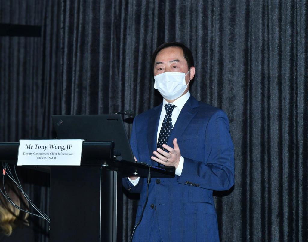 副政府资讯科技总监黄志光先生于「碳效率和可持续发展—房地产行业的实践」B4B大数据应用挑战赛启动仪式暨「碳和数据商品论坛」致辞。
